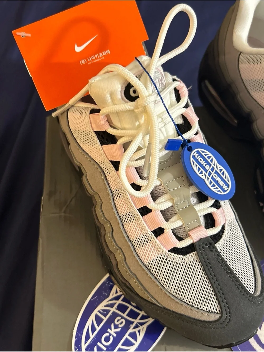 Nike Women’s' Air Max 95 BIG BUBBLE Sneakers - White, Pink, Blk, Gray Mesh Style